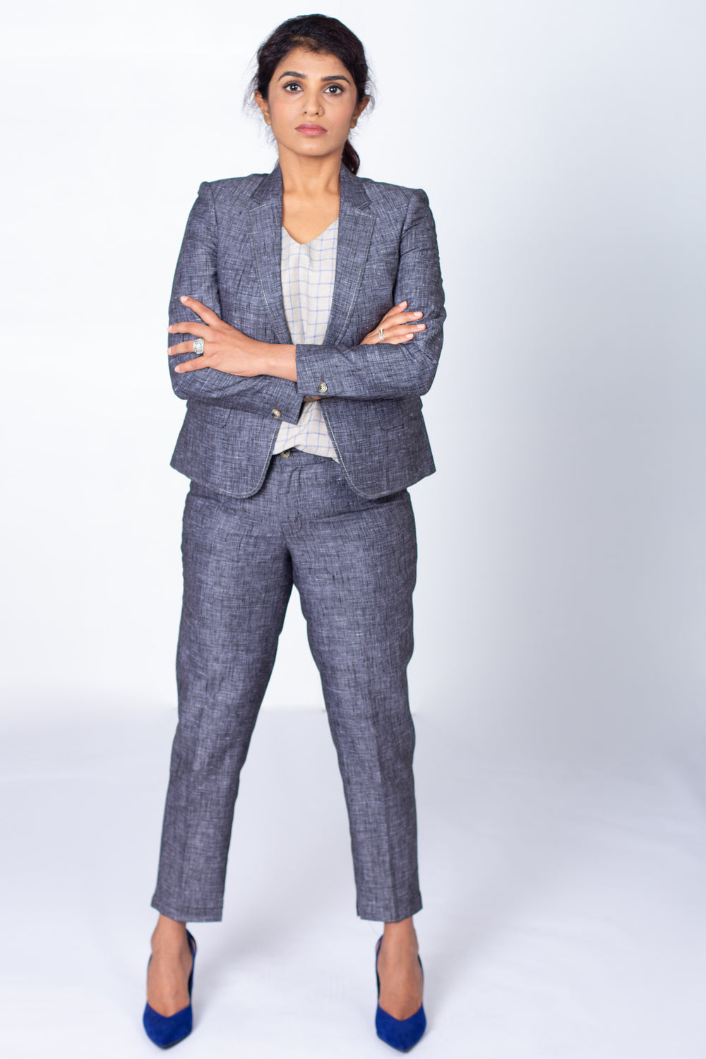 Pure Linen Blazer in Pebble Black
