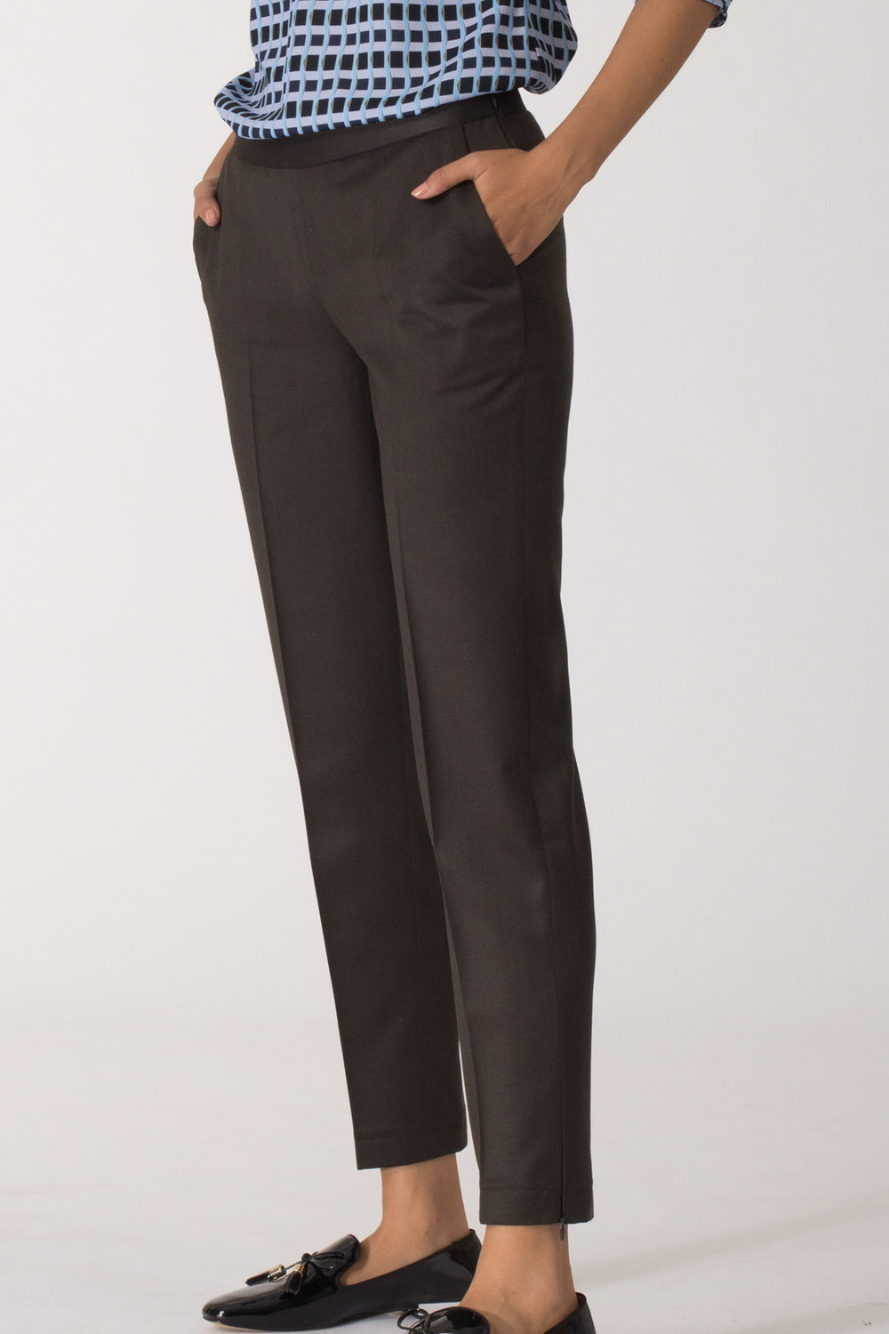 Well fitted, Smart, stylish women's formal pants and trousers for office. Shop online for all sizes including plus size formal trousers and pants at www.intermod.in