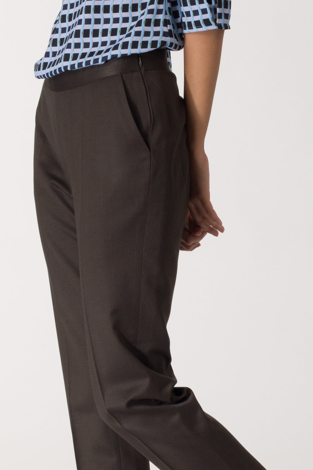 Well fitted, Smart, stylish women's formal pants and trousers for office. Shop online for all sizes including plus size formal trousers and pants at www.intermod.in