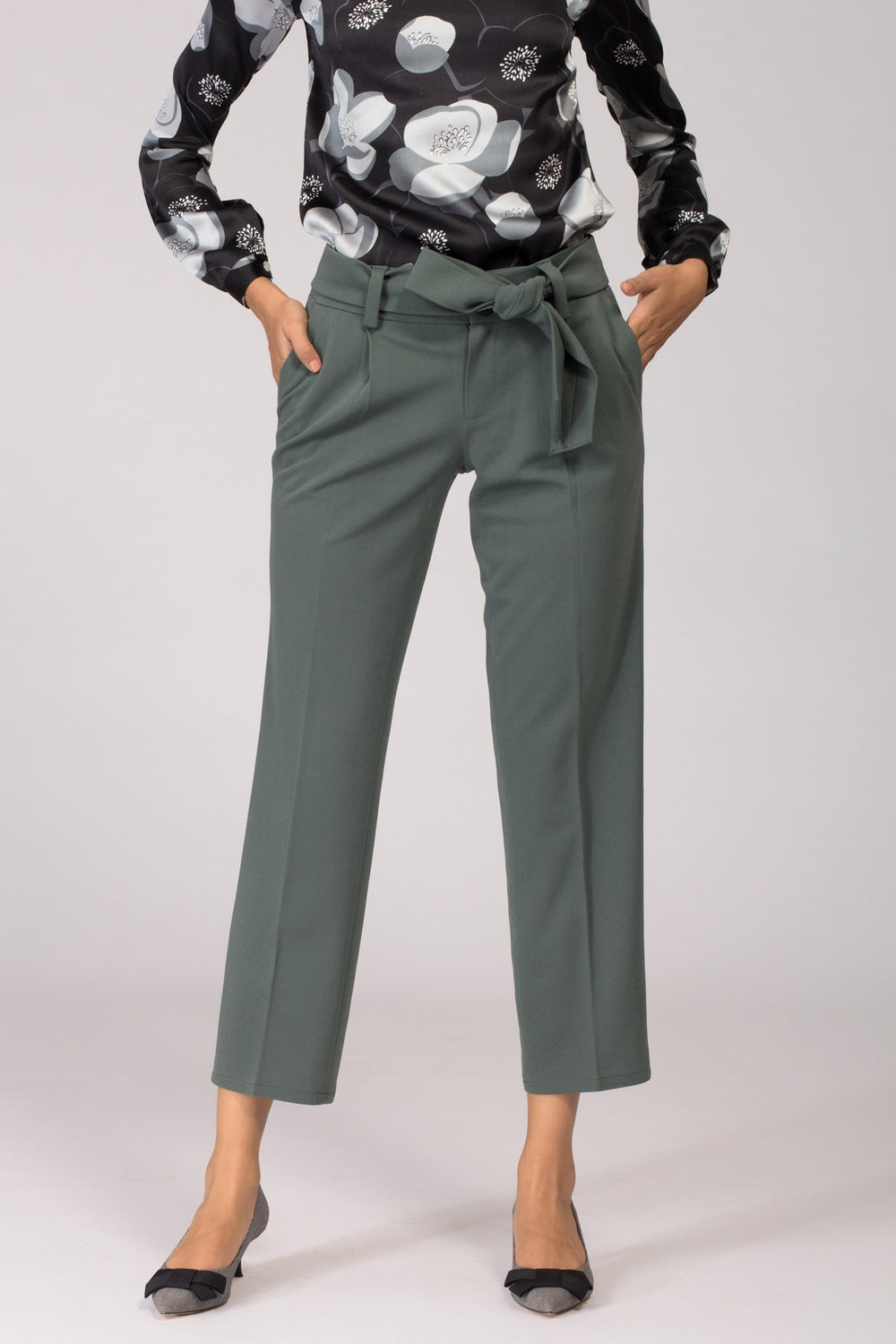 Buy Women Brown Solid Casual Regular Fit Trousers Online  859798  Van  Heusen