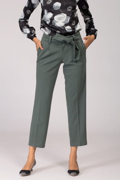 Stretch Comfortable Green women's formal pants and trousers for office. Shop online for all sizes, plus size culottes , trousers, and formal palazzo pants at www.intermod.in