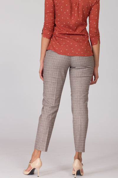Smart Cotton women's formal pants and trousers for office. Shop online for culottes , trousers, and formal palazzo pants at www.intermod.in